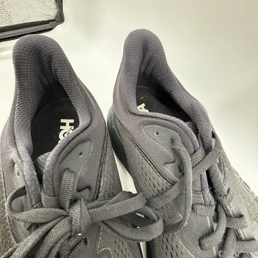 Hoka One One hoka one
